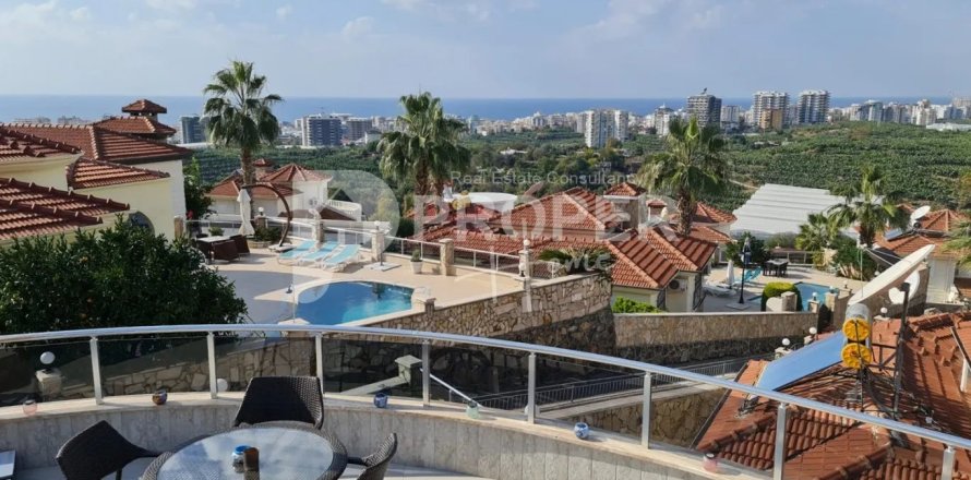 4 rooms Villa in Lien Chieu, Vietnam No. 12377