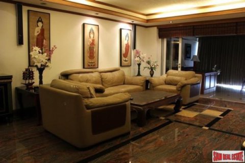 3 bedrooms Apartment in Jomtien Beach, Thailand No. 96897 12