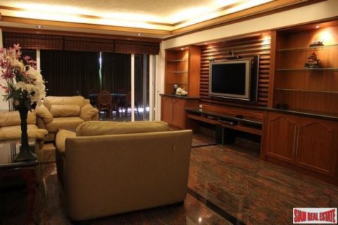 3 bedrooms Apartment in Jomtien Beach, Thailand No. 96897 10