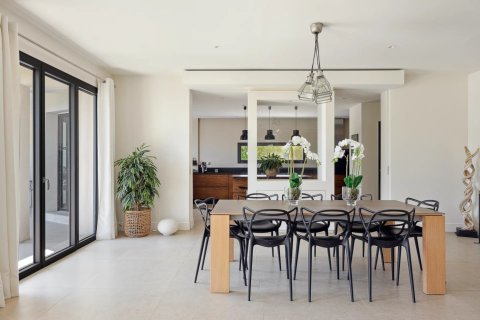 Вилла с 5 спальнями в Сен-Поль-де-Ванс, Франция №67901 7