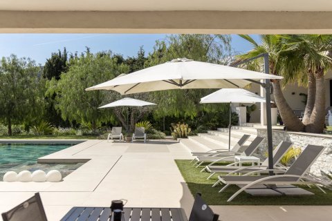 Вилла с 5 спальнями в Сен-Поль-де-Ванс, Франция №67901 3