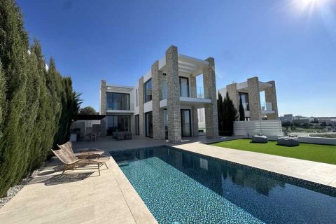 4 bedrooms Villa in Pegeia, Cyprus No. 78604 1