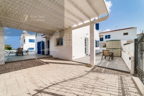 4 bedrooms Villa in Paralimni, Cyprus No. 36530 30