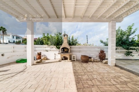 4 bedrooms Villa in Paralimni, Cyprus No. 36530 28