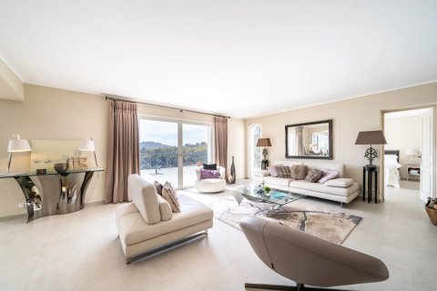 4 bedrooms Villa in Peymeinade, France No. 67262 10