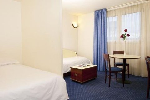 24m² Apartment in Alfortville, France No. 69434 5