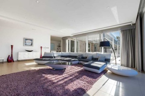 4 bedrooms Villa in Pegeia, Cyprus No. 29738 4