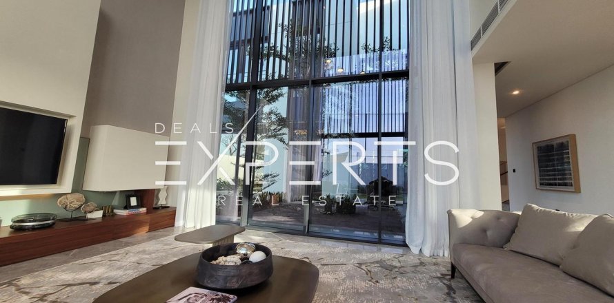 5 bedrooms Villa in Bavaria Town, Vietnam No. 78279