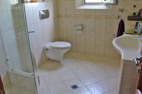 8 bedrooms Villa in Katerini, Greece No. 107881 4