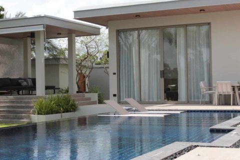 3 bedrooms Villa in Phuket, Thailand No. 1992 3