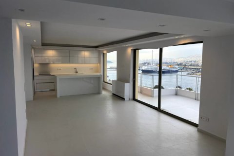 3 bedrooms Apartment in Piraeus, Greece No. 110085 4