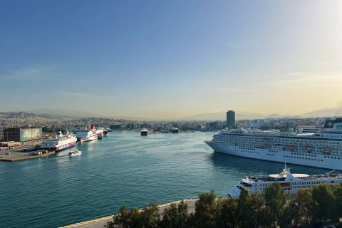 3 bedrooms Apartment in Piraeus, Greece No. 110085 5