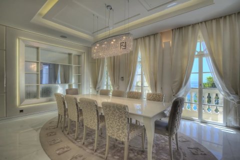 5 bedrooms Villa in Roquebrune-Cap-Martin, France No. 68944 7