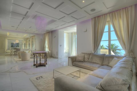 5 bedrooms Villa in Roquebrune-Cap-Martin, France No. 68944 18