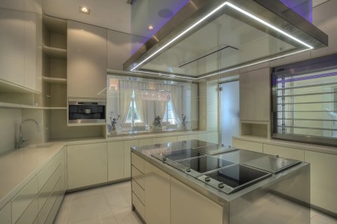 5 bedrooms Villa in Roquebrune-Cap-Martin, France No. 68944 15