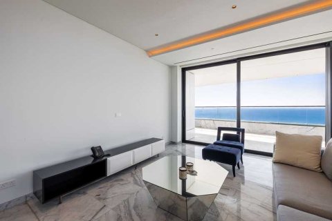 2 bedrooms Apartment in Limassol, Cyprus No. 103818 4