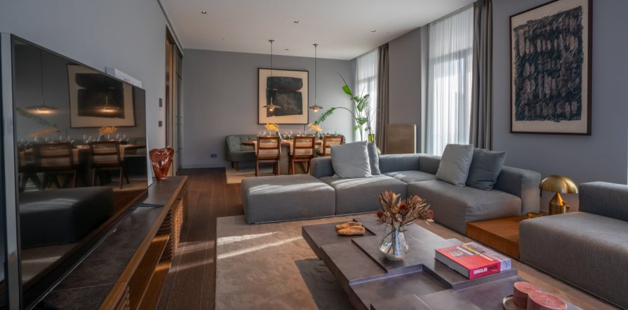 3 dormitorios Apartment en Üsküdar, Turkey No. 116148