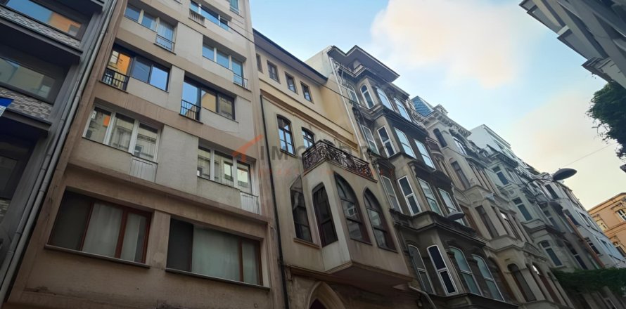 2 dormitorios Apartment en Beyoglu, Turkey No. 128590