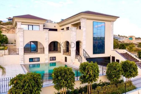 5 bedrooms Villa in Mesa Geitonia, Cyprus No. 77948 1