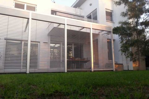 4 bedrooms House in Latsia, Cyprus No. 63270 1