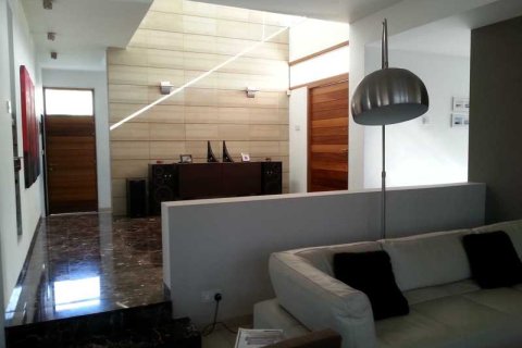 4 bedrooms House in Latsia, Cyprus No. 63270 4