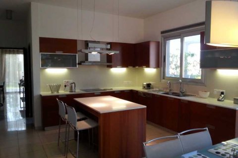 4 bedrooms House in Latsia, Cyprus No. 63270 2