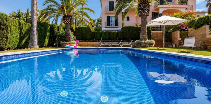 3 bedrooms Duplex in Bendinat, Spain No. 127933