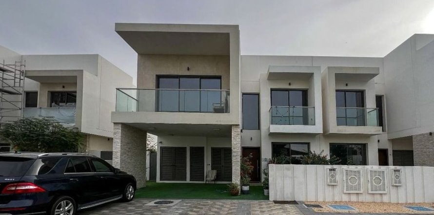 3 bedrooms Townhouse in Thach Than, Vietnam No. 95376