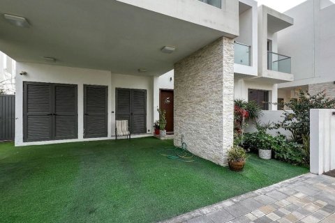 3 bedrooms Townhouse in Thach Than, Vietnam No. 95376 5
