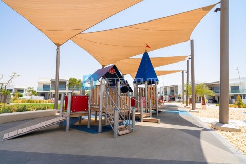 3 bedrooms Townhouse in Thach Than, Vietnam No. 95376 14