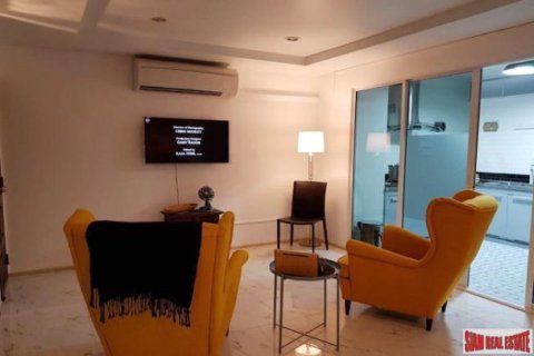 3 bedrooms Townhouse in Bangkok, Thailand No. 96844 15