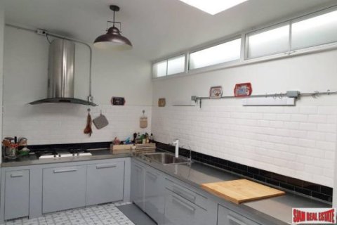 3 bedrooms Townhouse in Bangkok, Thailand No. 96844 20