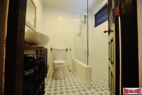 3 bedrooms Townhouse in Bangkok, Thailand No. 96844 13