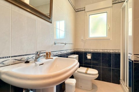 5 bedrooms Villa in Nam Ma, Vietnam No. 84246 22