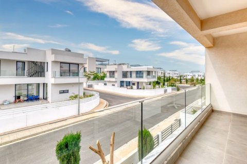 3 bedrooms Villa in Famagusta, Cyprus No. 36663 9