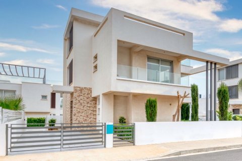 3 bedrooms Villa in Famagusta, Cyprus No. 36663 19