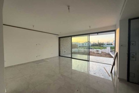 4 bedrooms House in Geroskípou, Cyprus No. 39516 5