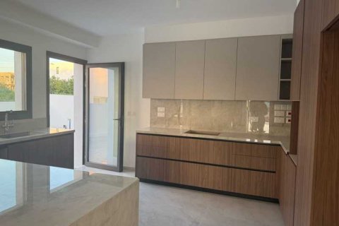 4 bedrooms House in Geroskípou, Cyprus No. 39516 4