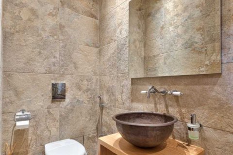 Вилла с 2 спальнями в Лимассол, Кипр №30670 15