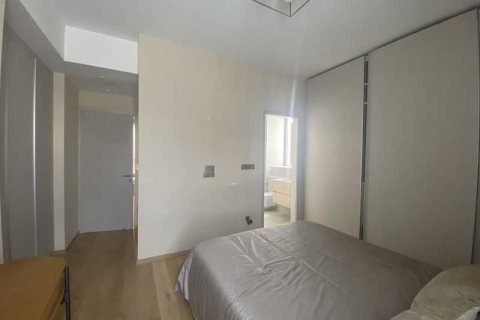 3 bedrooms Apartment in Limassol, Cyprus No. 104393 8