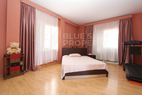 5 bedrooms Villa in Paralimni, Cyprus No. 36592 7