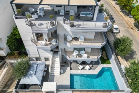 4 bedrooms House in Glyfada, Greece No. 110452 1