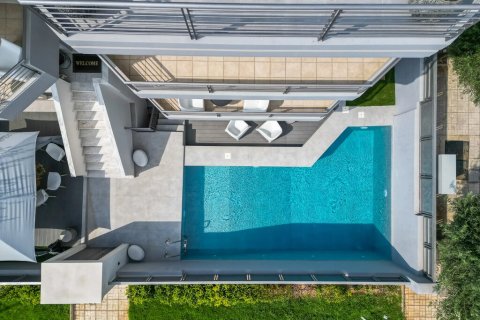 4 bedrooms House in Glyfada, Greece No. 110452 2