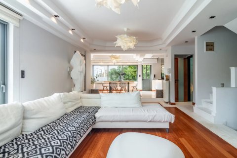 4 bedrooms House in Glyfada, Greece No. 110452 9