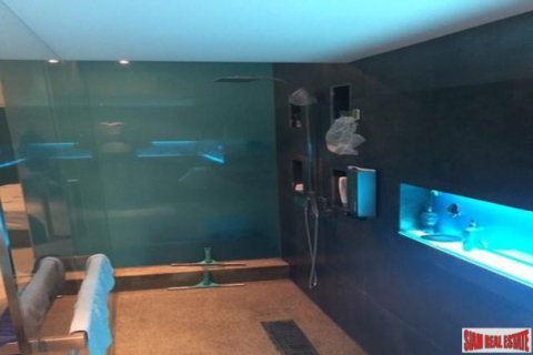 3 bedrooms Apartment in Bangkok, Thailand No. 96214 3