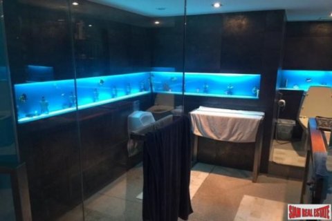 3 bedrooms Apartment in Bangkok, Thailand No. 96214 4