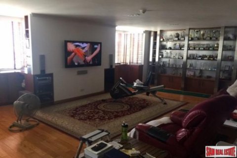 3 bedrooms Apartment in Bangkok, Thailand No. 96214 8