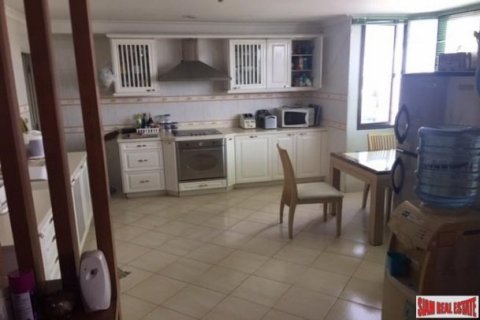 3 bedrooms Apartment in Bangkok, Thailand No. 96214 20