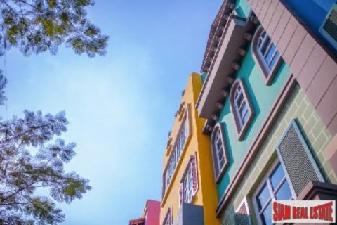 2 bedrooms Commercial property in Bangkok, Thailand No. 96528 7