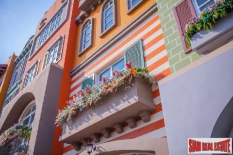 2 bedrooms Commercial property in Bangkok, Thailand No. 96528 15